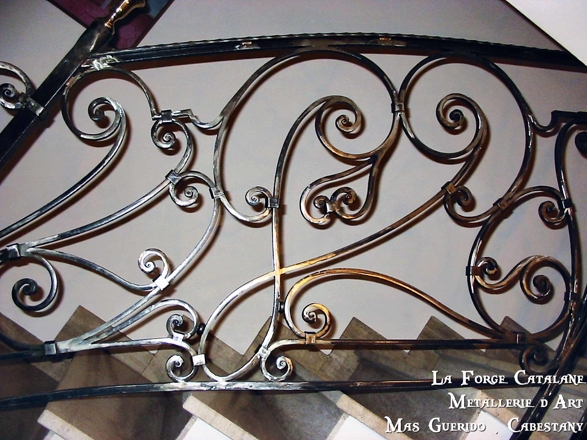 detail remplissage rampant volutes ouvrage forge catalane.jpg